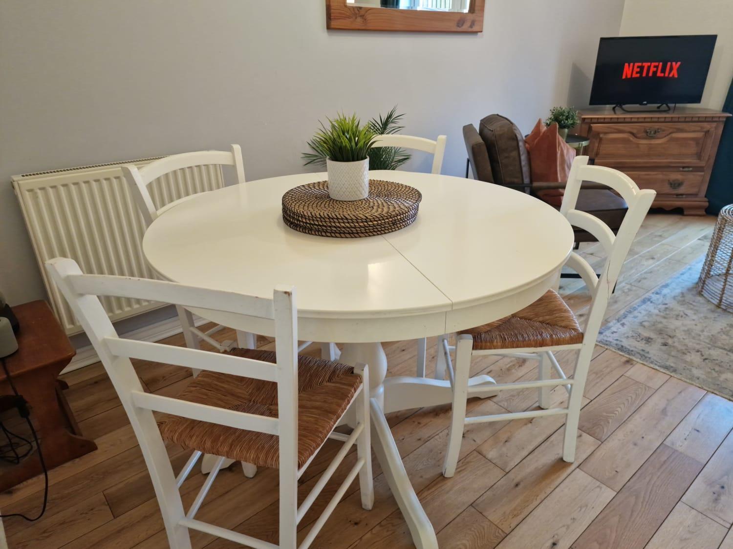 Holiday home Pet-friendly 2 Bed Near Train Station. For 6 People. *