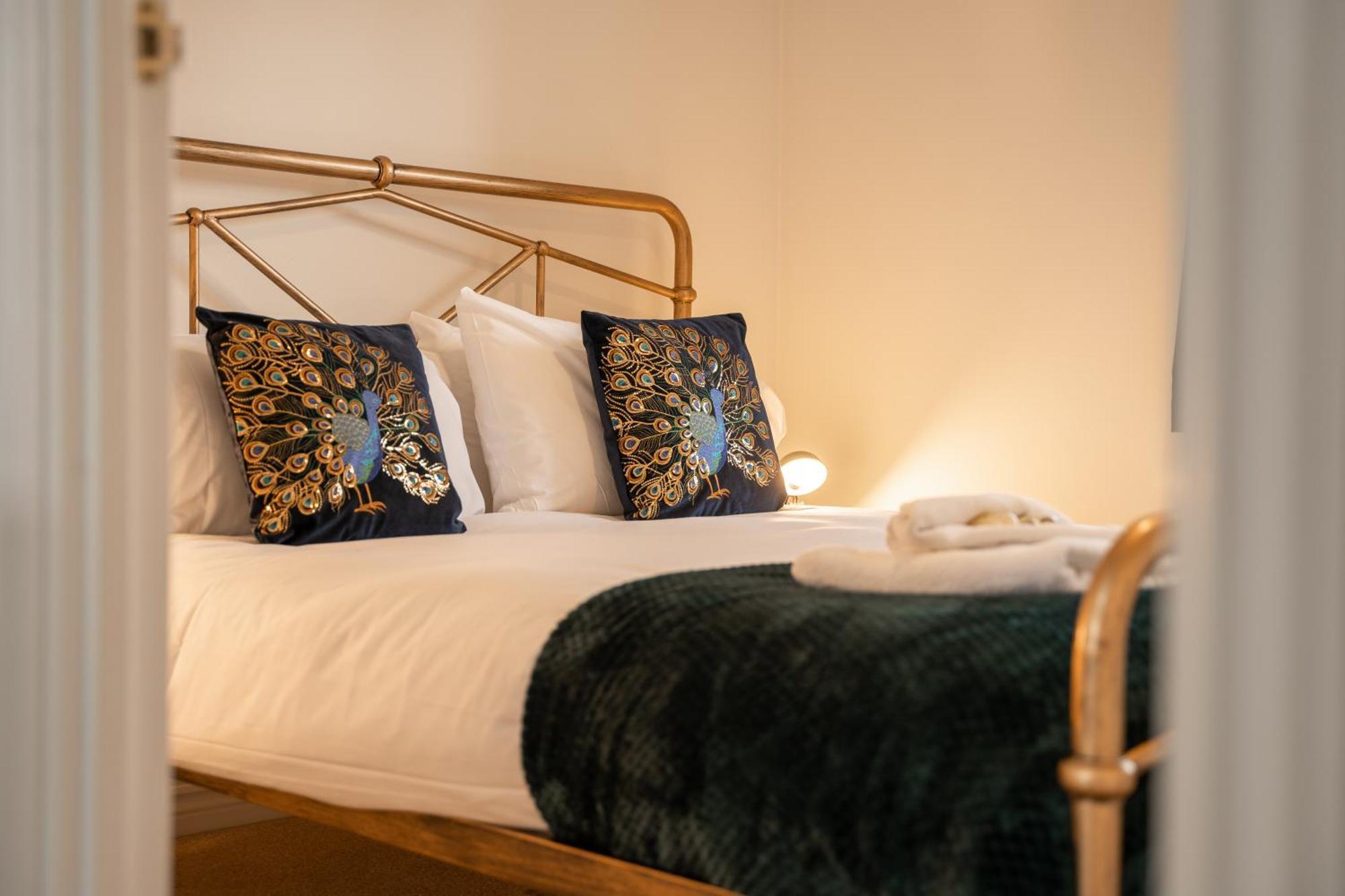Holiday home Pet-friendly 2 Bed Near Train Station. For 6 People. *